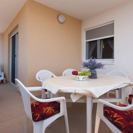 Apartmani Korenika 브로다리카 외부 사진