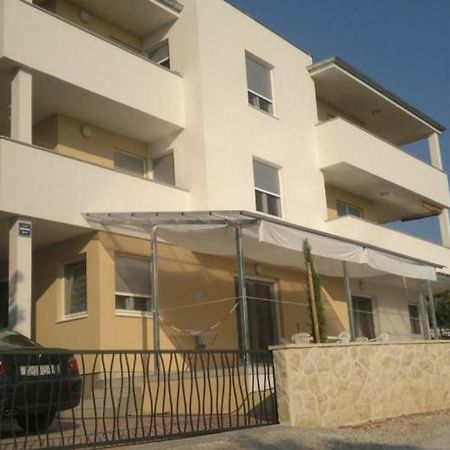 Apartmani Korenika 브로다리카 외부 사진