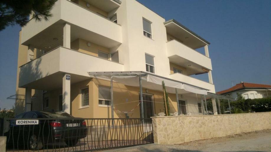 Apartmani Korenika 브로다리카 외부 사진